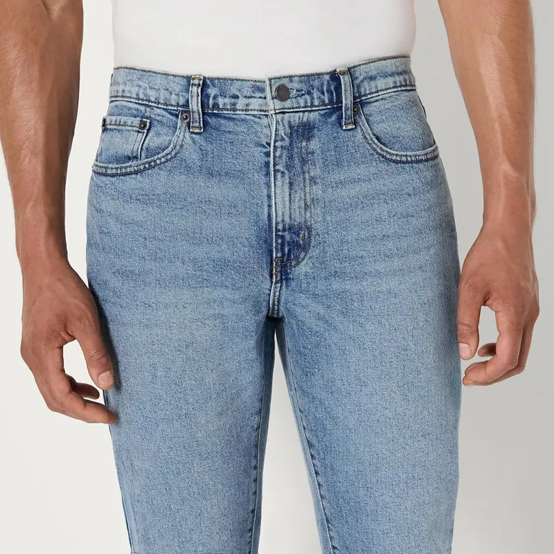 Amazon Essentials Men’s Slim-Fit Jeans 5-Pocket – Heavyweight Low Stretch Denim