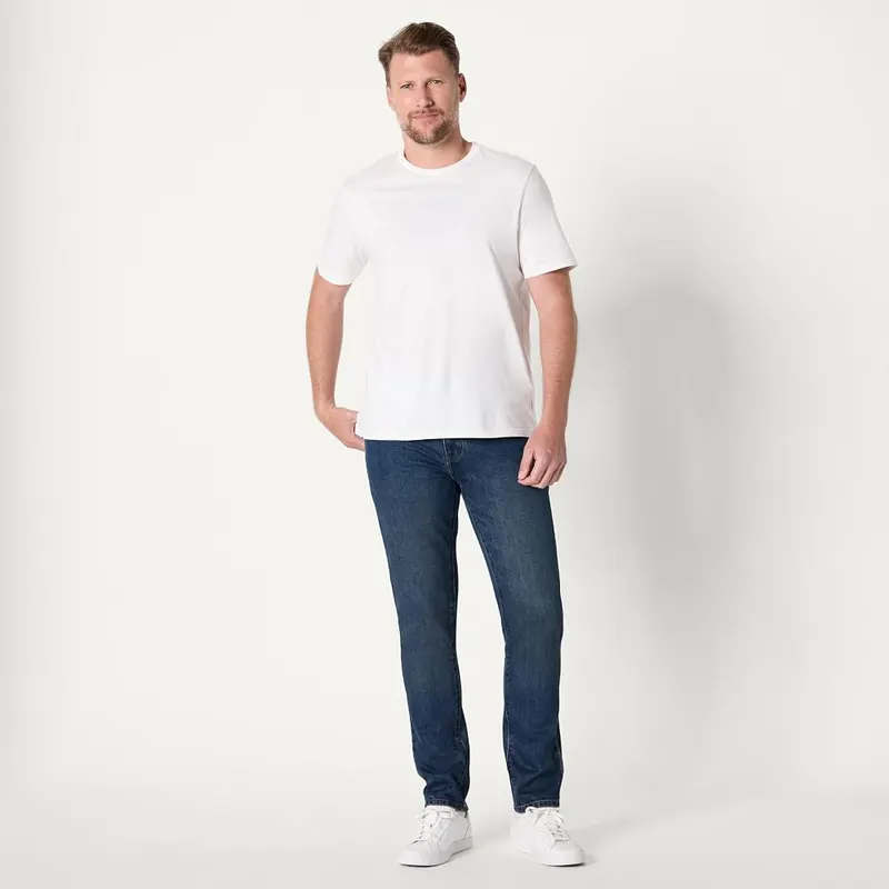 Amazon Essentials Men’s Slim-Fit Jeans 5-Pocket – DETAILS:Features a durable zip fly with shank button