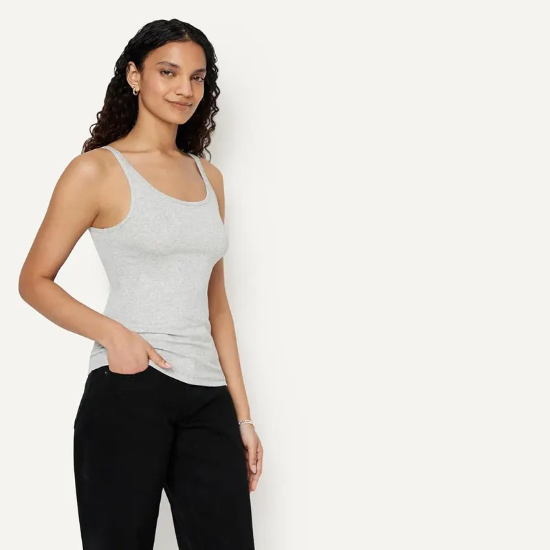 Amazon Essentials Women’s Slim-Fit Thin Strap Tank Top Large – Slim Fit