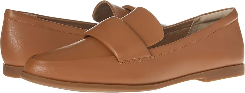 Amazon Essentials Women’s Soft Almond Toe Loafer – product photo 7 of 8