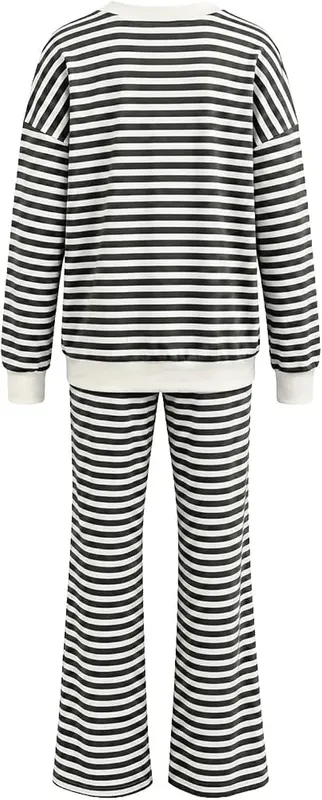 Aniywn Cozy Pajamas – Convenient side pockets included