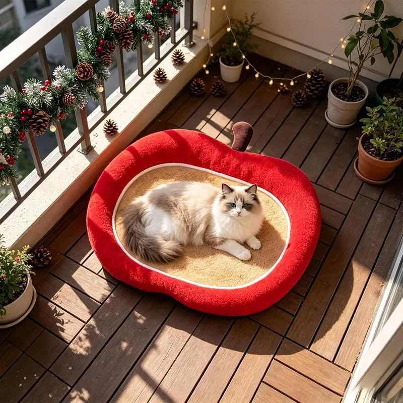 Aufmer Fruit Shaped Christmas Pet Bed Warm – Removable padding for washing
