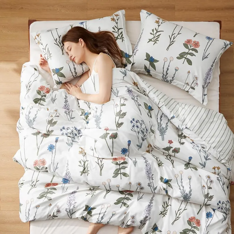 Bedsure Floral Twin Comforter Set – Lightweight, puffy microfiber fill