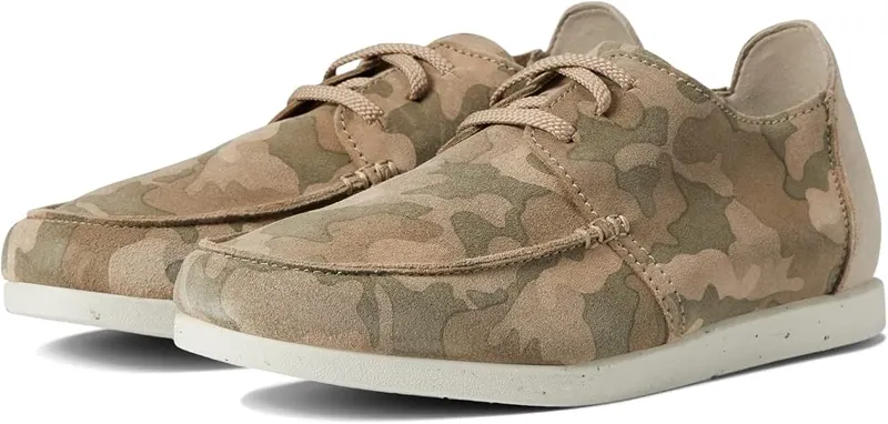 Clarks ShacreLite Low Oxford – Premium suede leather upper