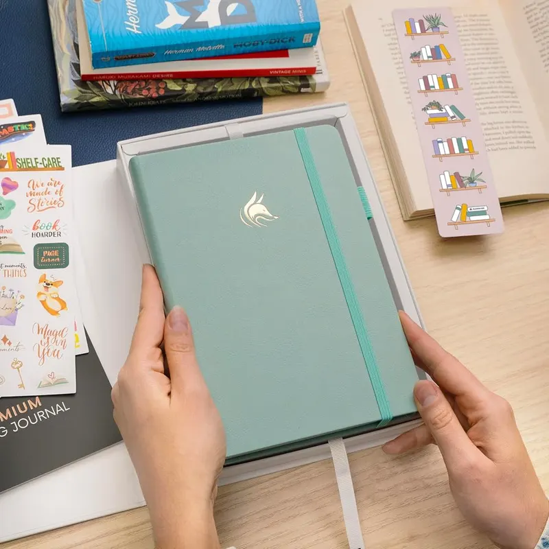 Clever Fox Reading Journal Premium – GIFT BOX, STICKERS & PREMIUM DESIGN – This