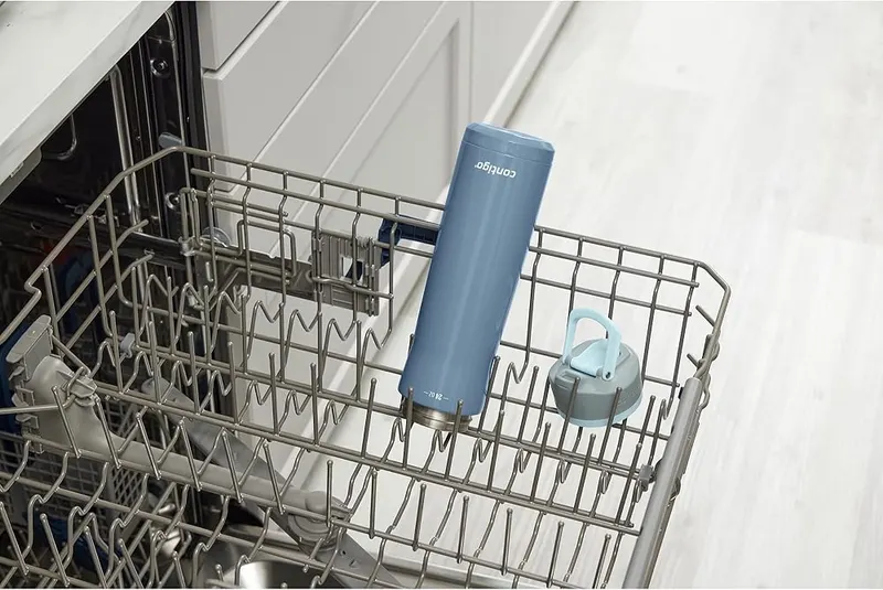 Contigo Clybourn Chill Water Bottle – product photo 9 of 9