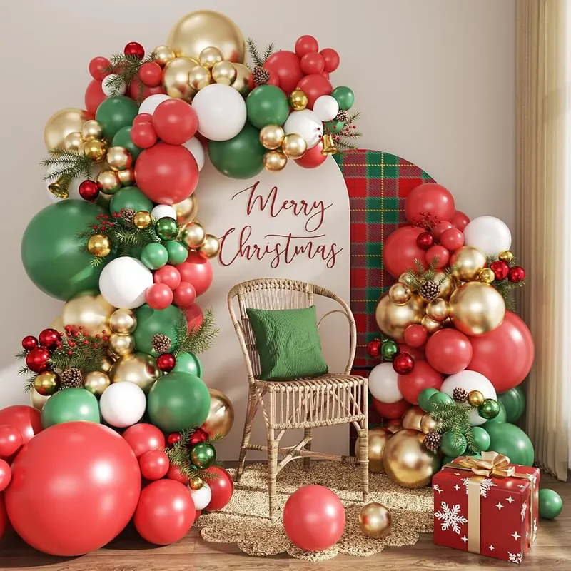 CROSSFINGERS Christmas Balloon Arch Kit in Red Dark Green