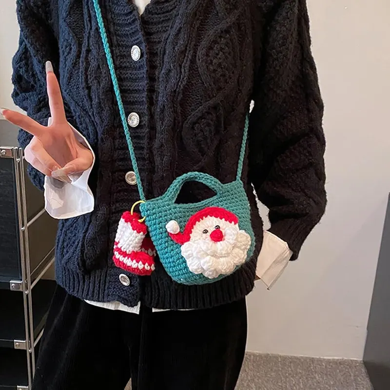 Generic Christmas Crochet Crossbody Bag – Lightweight & Practical Size：Compact shoulder purse with reasonable