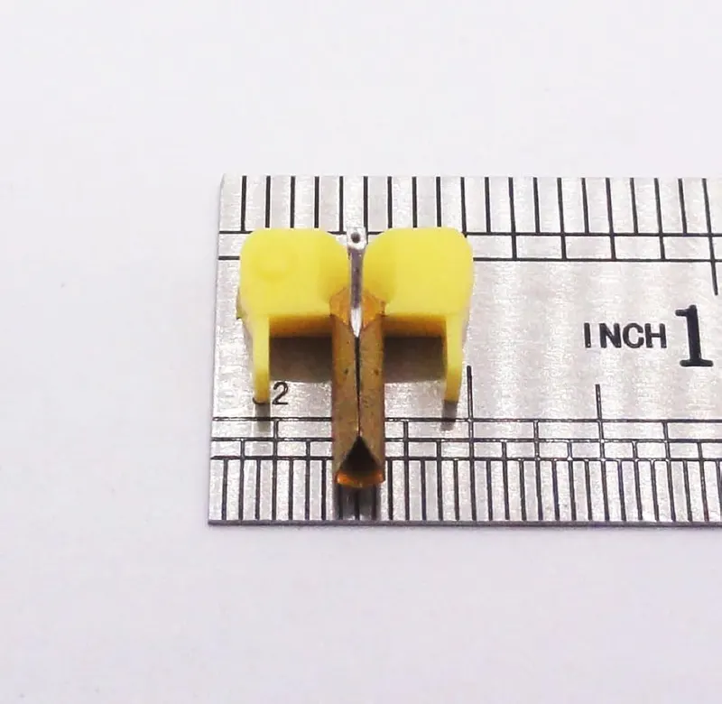 Generic Elliptical Diamond Replacement Needle Stylus – Fits select vintage gramophone models