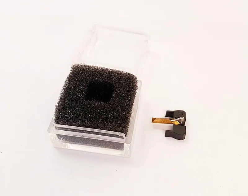 Generic Elliptical Diamond Replacement Stylus Needle – product photo 9 of 9