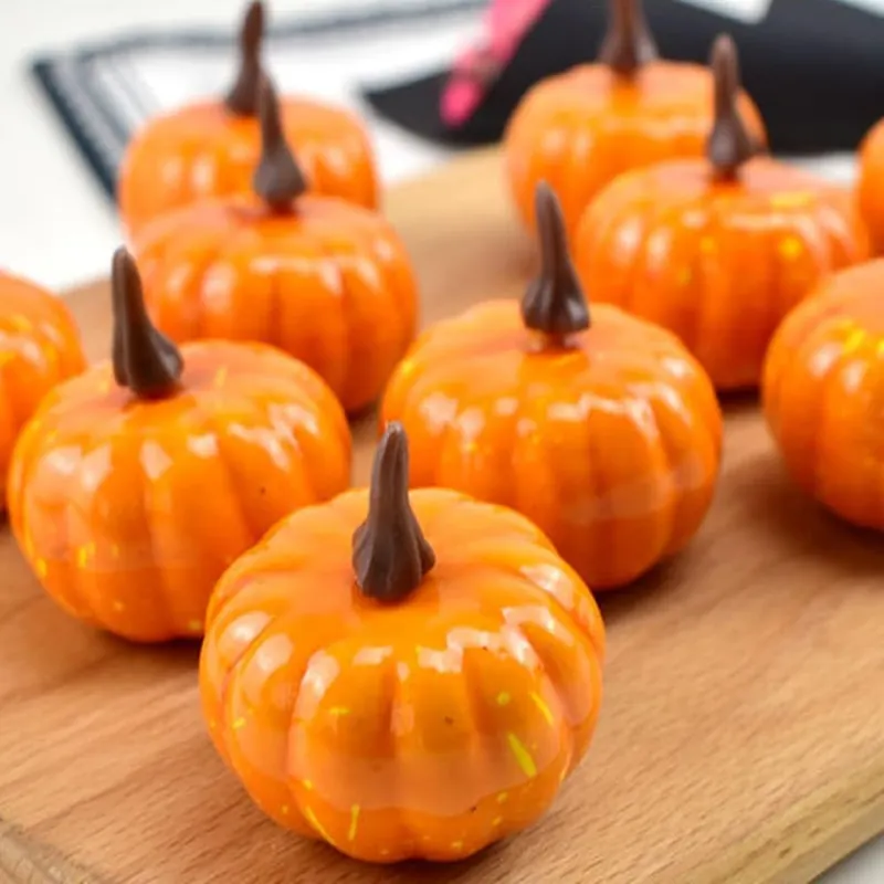 Generic Porch Pumpkins – Indoor and outdoor placement