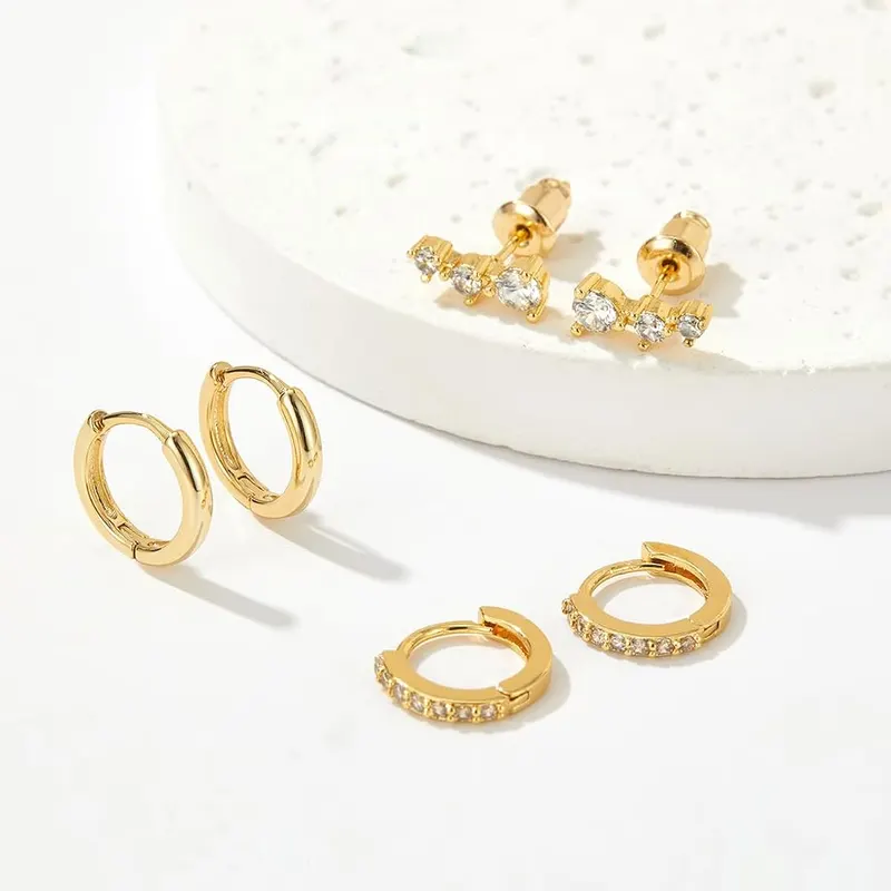 Jacruces Gold Earrings – Versatile Selection