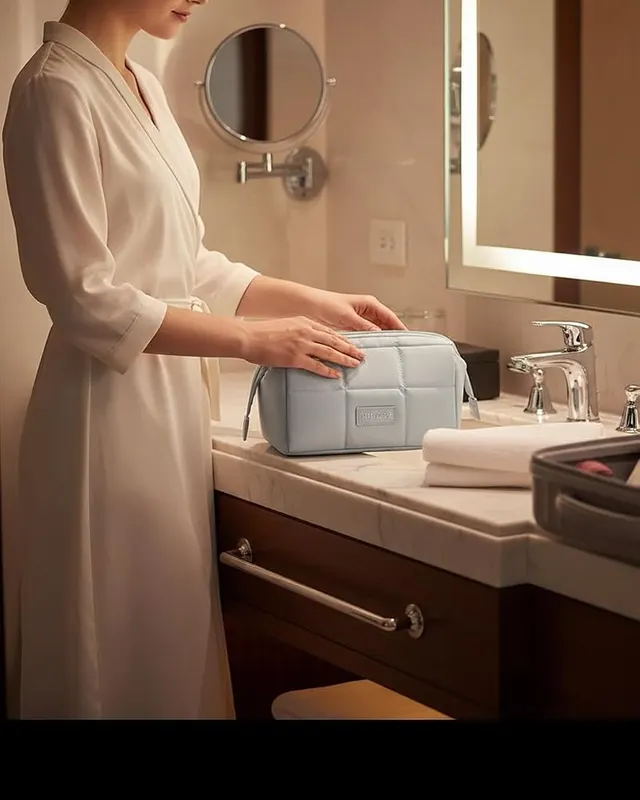 JekoLife Travel Makeup Bag – product photo 7 of 8