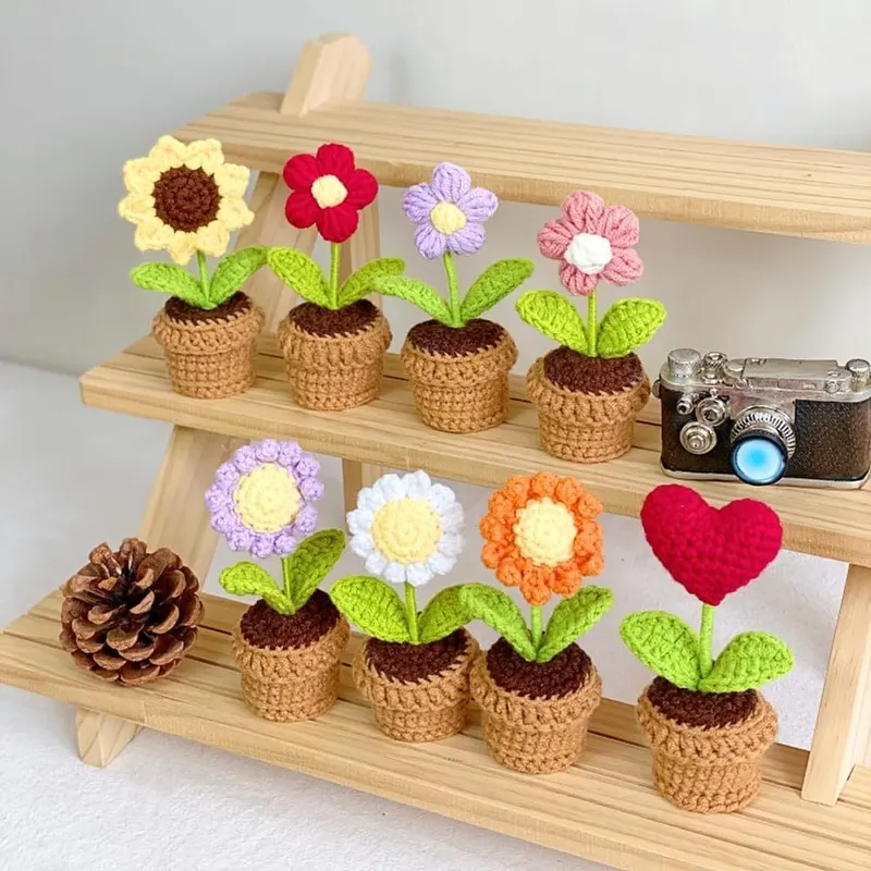 Lutoku Cute Knitted Flower Plant – product photo 3 of 7