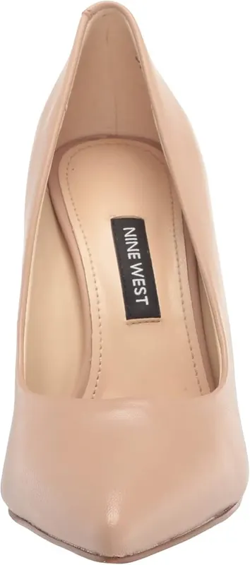 Nine West Women’s Flax Pump – A simple silhouette yields a sleek, sophisticated look
