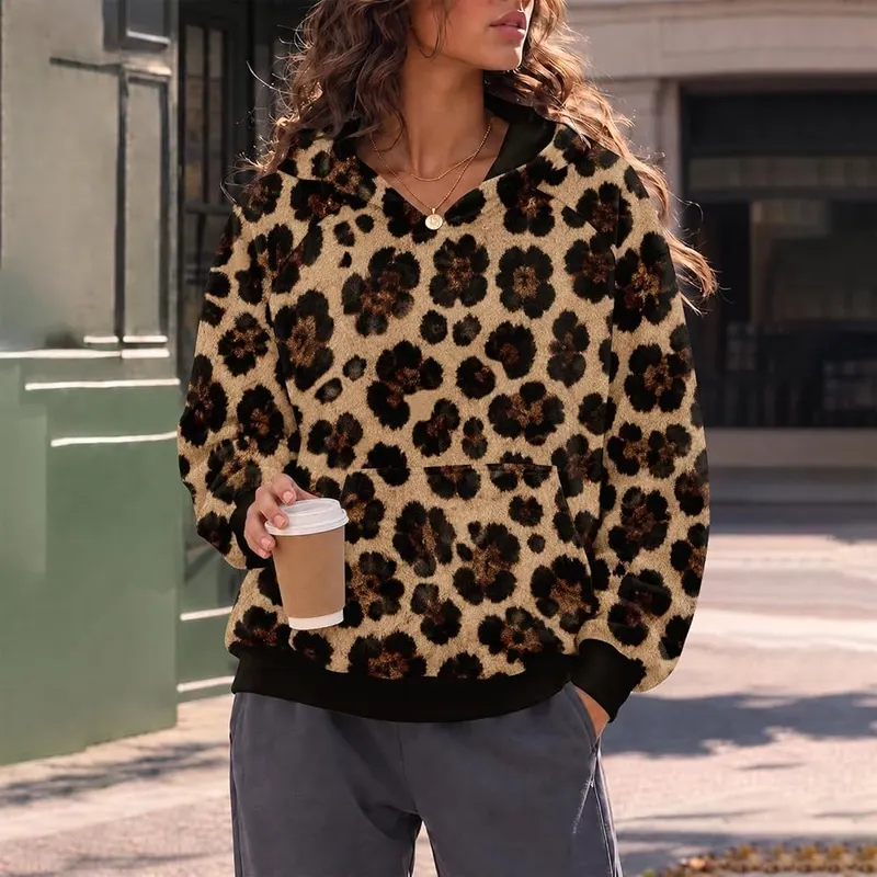 Oversized Leopard Hoodie – product photo 3 of 6