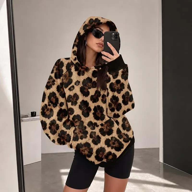 Oversized Leopard Hoodie – product photo 2 of 6