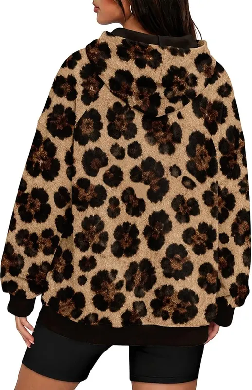 Oversized Leopard Hoodie – product photo 6 of 6