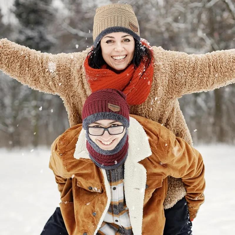 Passionbility Winter Beanie Hat Circle Scarf Touchscreen – product photo 8 of 9