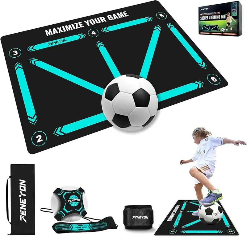 peneyon Soccer Training Mat in Black-Green