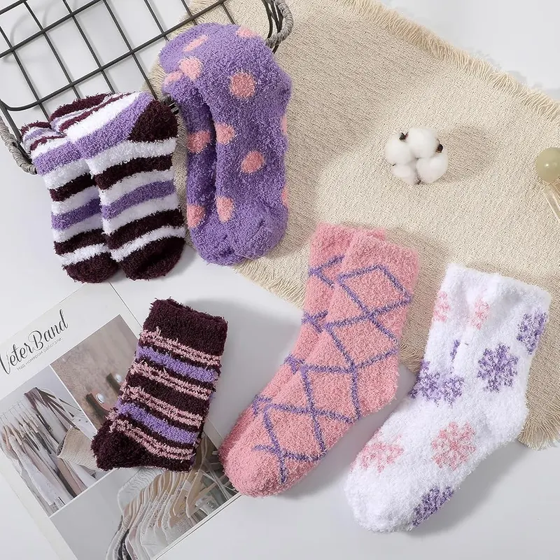 Tavaleu Fuzzy Socks – Soft home and cabin wear