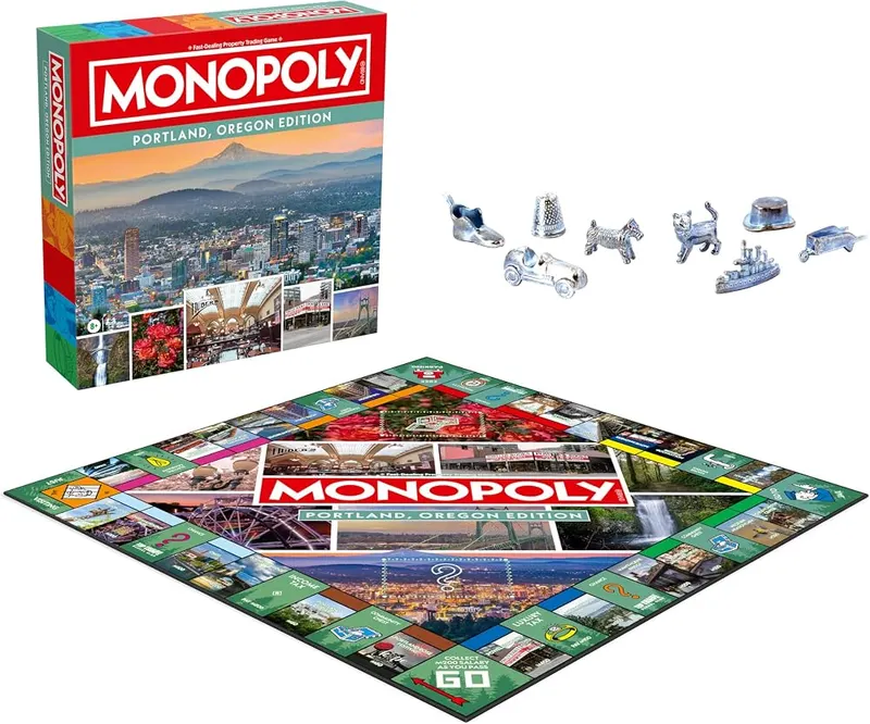 Top Trumps Monopoly Board Game – Perfect Gift for Any Occasion – Portland