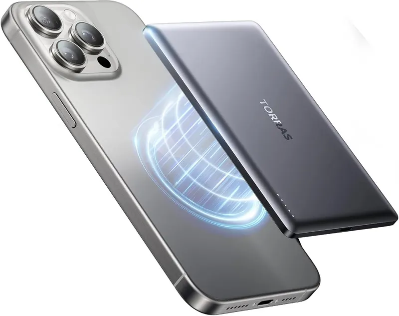 TORRAS 5,000mAh MiniMag Power Bank – Ultra thin profile measures fractionally thin