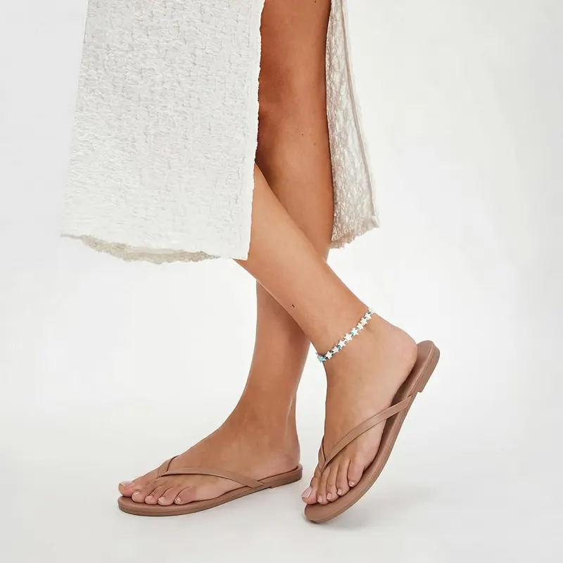 Trary Flip Flops – Easy Slip-On Design