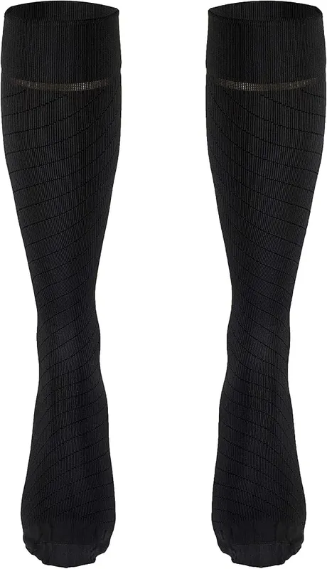 Truform Travel Compression Socks – Improves circulation and blood flow for extended sitting