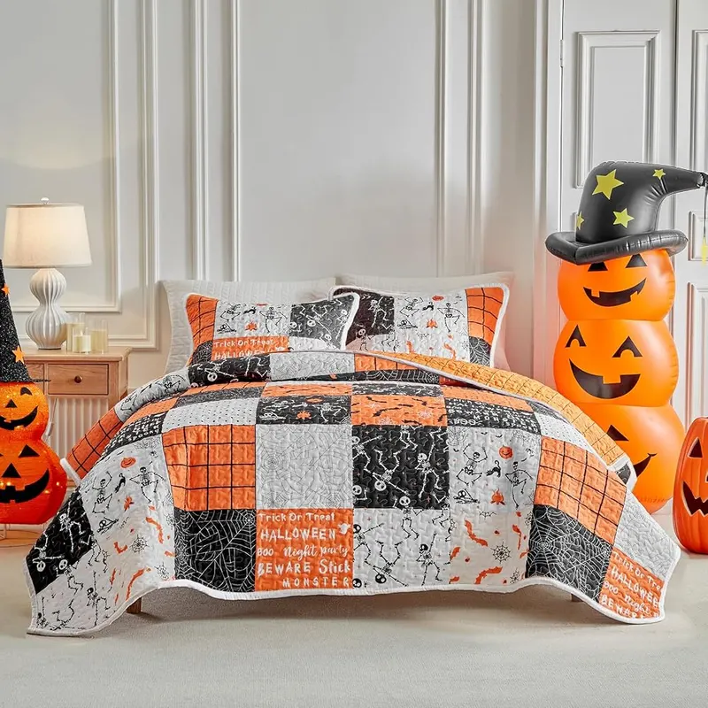 UOZZI BEDDING Halloween Quilt Set King Size Patchwork Style in Halloween