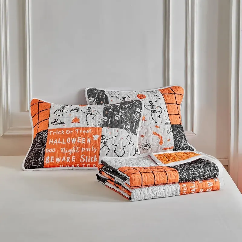 UOZZI BEDDING Halloween Quilt Set King Size Patchwork Style – product photo 9 of 9
