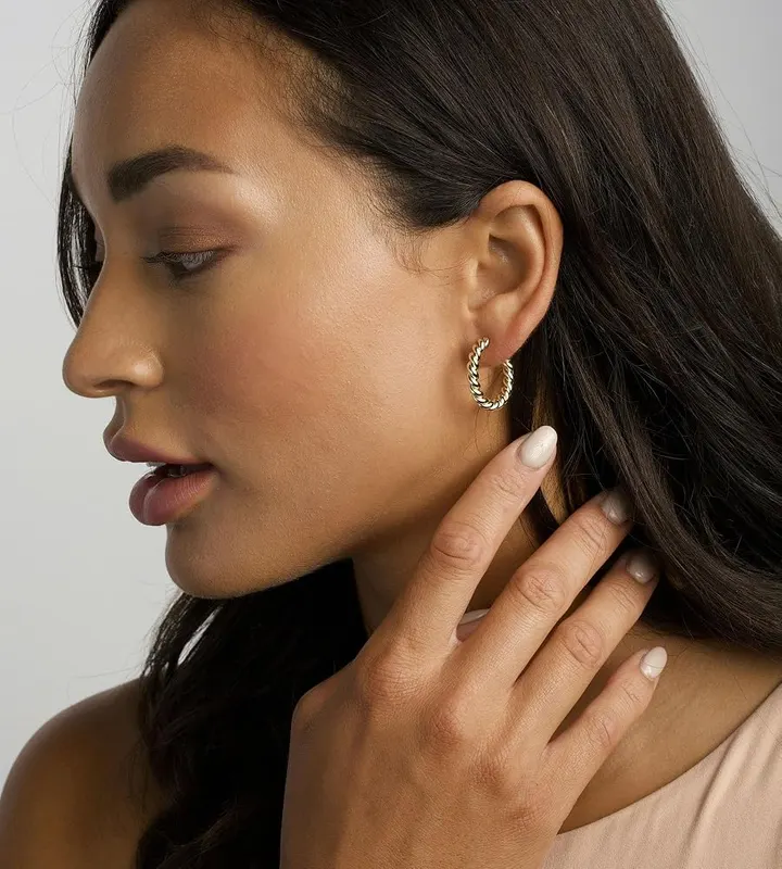 YEEZII Gold Hoop Earrings Set – product photo 7 of 8